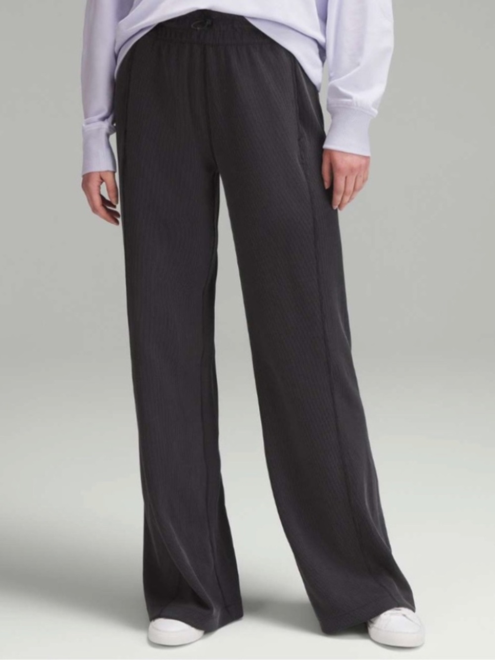 NWT Lululemon Softstreme High-Rise Pant *Short Black